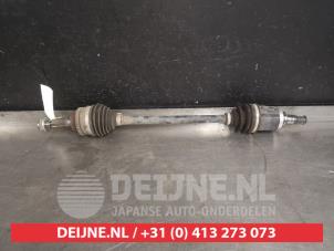 Gebruikte Aandrijfas links-voor Suzuki Celerio (LF) 1.0 12V Prijs € 75,00 Margeregeling aangeboden door V.Deijne Jap.Auto-onderdelen BV