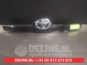 Gebruikte Handgreep Achterklep Toyota Verso 1.8 16V VVT-i Prijs € 35,00 Margeregeling aangeboden door V.Deijne Jap.Auto-onderdelen BV