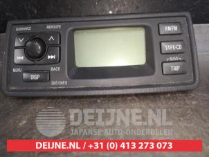 Begagnade Navigeringsdisplay Toyota Yaris (P1) 1.3 16V VVT-i Pris € 50,00 Marginaltabell erbjuds av V.Deijne Jap.Auto-onderdelen BV