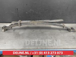 Begagnade Bakre bladfjäder Mitsubishi L-200 2.5 DI-D 4x4 Pris € 75,00 Marginaltabell erbjuds av V.Deijne Jap.Auto-onderdelen BV
