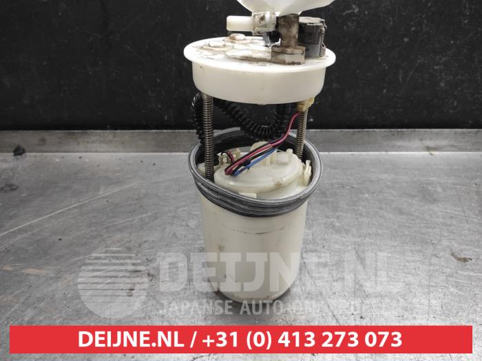 Elektryczna pompa paliwa z Honda CR-V (RD5/6/7/8) 2.0i 16V VTEC 2003