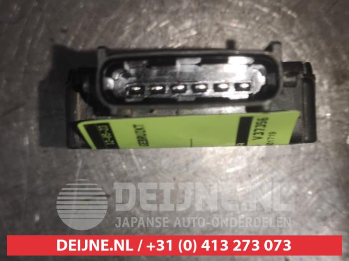 Elektrisk bränslemodul från en Toyota Yaris III (P13) 1.5 16V Dual VVT-iE 2017