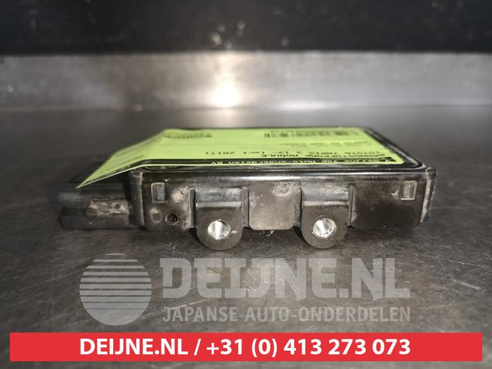 Elektrisk bränslemodul från en Toyota Yaris III (P13) 1.5 16V Dual VVT-iE 2017