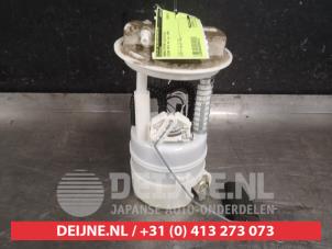Używane Elektryczna pompa paliwa Nissan Note (E11) 1.4 16V Cena € 35,00 Procedura marży oferowane przez V.Deijne Jap.Auto-onderdelen BV