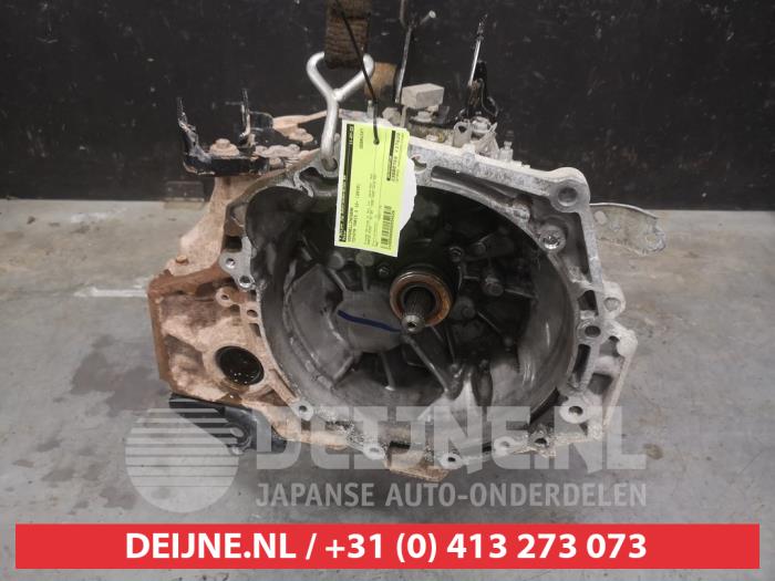 Växellåda från en Toyota Yaris III (P13) 1.5 16V Dual VVT-iE 2019