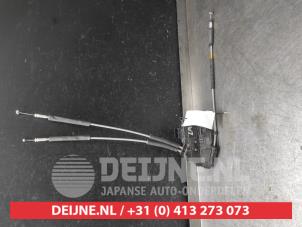 Gebruikte Deurslot Mechaniek 4Deurs links-achter Kia Soul I (AM) 1.6 CVVT 16V Prijs € 45,00 Margeregeling aangeboden door V.Deijne Jap.Auto-onderdelen BV