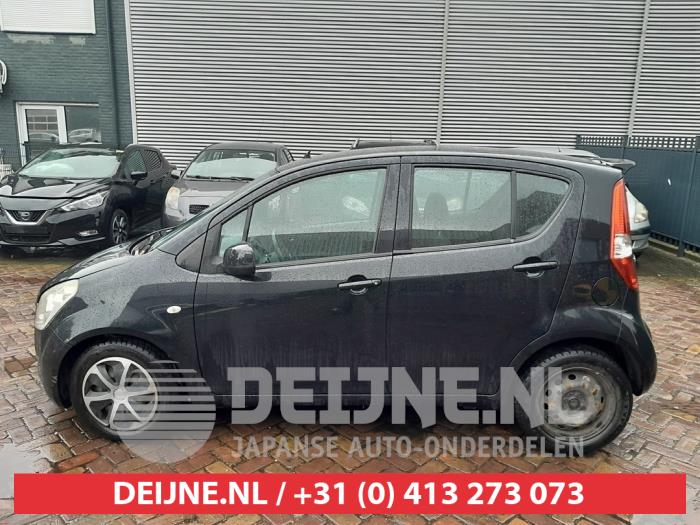 Sidofönster, vänster bak från en Suzuki Splash 1.2 16V 2010