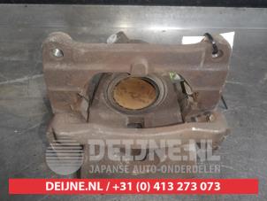 Używane Zacisk hamulcowy lewy przód Mazda MX-5 (NC18/1A) 2.0i 16V Cena € 35,00 Procedura marży oferowane przez V.Deijne Jap.Auto-onderdelen BV