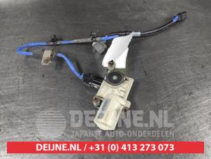 Gebruikte Uitlaatgas smoorklep Mazda CX-30 (DM) 2.0 e-SkyActiv-G 122 16V Prijs € 100,00 Margeregeling aangeboden door V.Deijne Jap.Auto-onderdelen BV