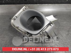 Begagnade Stötfångargrill Toyota Prius (ZVW3) 1.8 16V Pris € 25,00 Marginaltabell erbjuds av V.Deijne Jap.Auto-onderdelen BV