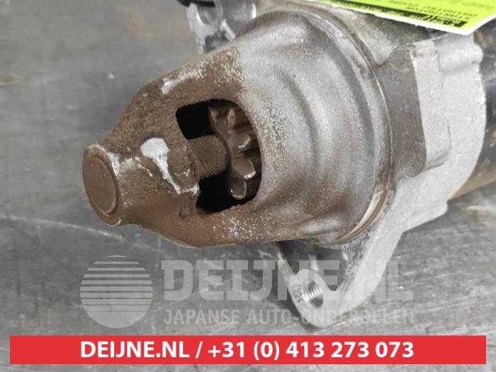 Startmotor från en Daihatsu Cuore (L251/271/276) 1.0 12V DVVT 2008