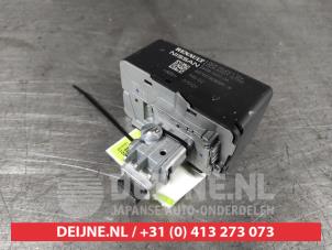 Begagnade Styrningslås Nissan Juke (F16) 1.0 DIG-T 12V Pris € 100,00 Marginaltabell erbjuds av V.Deijne Jap.Auto-onderdelen BV