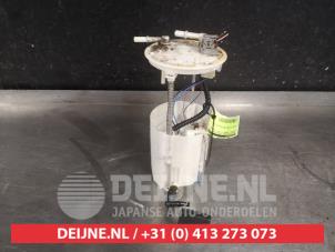 Gebruikte Brandstofpomp Elektrisch Suzuki Grand Vitara II (JT) 2.0 16V Prijs € 50,00 Margeregeling aangeboden door V.Deijne Jap.Auto-onderdelen BV