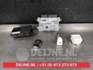 Gebruikte Set Cilindersloten (compleet) Mazda CX-5 II (KF) 2.0 SkyActiv-G 165 16V 2WD Prijs op aanvraag aangeboden door V.Deijne Jap.Auto-onderdelen BV