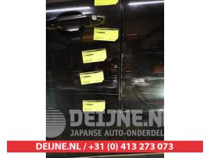 Begagnade Dörr, 4-dörrars, vänster fram Ssang Yong Korando 2.0 e-XDi 16V 4x4 Pris € 150,00 Marginaltabell erbjuds av V.Deijne Jap.Auto-onderdelen BV