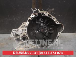 Begagnade Växellåda Ssang Yong Korando 2.0 e-XGi 16V 4x2 Pris € 650,00 Marginaltabell erbjuds av V.Deijne Jap.Auto-onderdelen BV