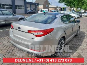 Używane Odblask tylnej klapy prawy Kia Optima 1.7 CRDi 16V Cena € 45,00 Procedura marży oferowane przez V.Deijne Jap.Auto-onderdelen BV
