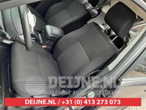 Begagnade Mittkonsol Suzuki Grand Vitara II (JT) 2.4 16V Pris € 75,00 Marginaltabell erbjuds av V.Deijne Jap.Auto-onderdelen BV