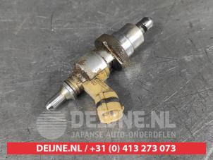 Begagnade Insprutare (diesel) Toyota Avensis (T25/B1B) 2.0 16V D-4D-F Pris på förfrågan erbjuds av V.Deijne Jap.Auto-onderdelen BV