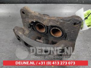 Gebruikte Remklauw (Tang) links-voor Mitsubishi Pajero Hardtop (V6/7) 3.2 DI-D 16V Prijs op aanvraag aangeboden door V.Deijne Jap.Auto-onderdelen BV