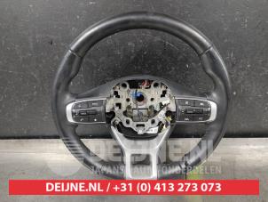 Używane Kierownica Kia Sportage (NQ5E) 1.6 T-GDI MEHV 48V Cena € 150,00 Procedura marży oferowane przez V.Deijne Jap.Auto-onderdelen BV