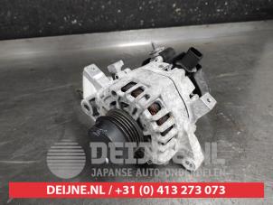 Begagnade Dynamo Toyota Yaris III (P13) 1.5 16V Dual VVT-iE Pris € 45,00 Marginaltabell erbjuds av V.Deijne Jap.Auto-onderdelen BV