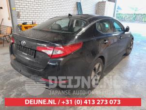 Używane Odblask tylnej klapy prawy Kia Optima 2.0 CVVT Hybrid 16V Cena € 45,00 Procedura marży oferowane przez V.Deijne Jap.Auto-onderdelen BV