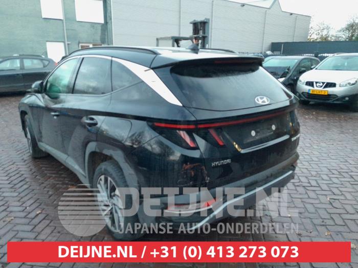 Bakre stötfångare från en Hyundai Tucson (NX) 1.6 T-GDI 2021