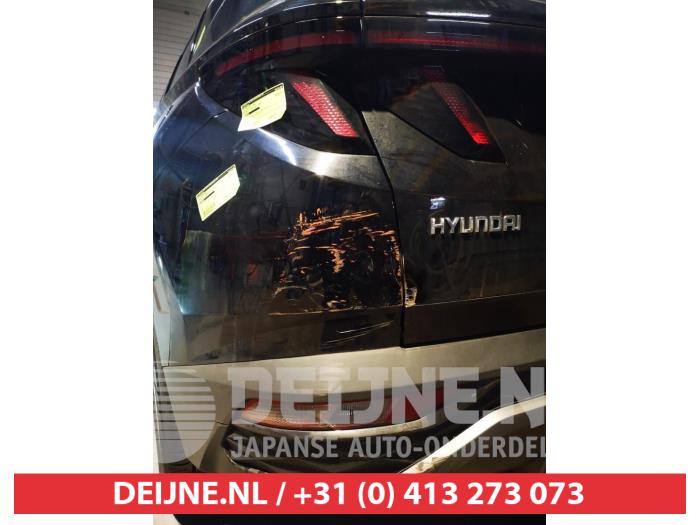 Bakre stötfångare från en Hyundai Tucson (NX) 1.6 T-GDI 2021