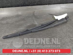 Begagnade Bakre torkararm Nissan Leaf (ZE1) 39/40kWh Pris på förfrågan erbjuds av V.Deijne Jap.Auto-onderdelen BV