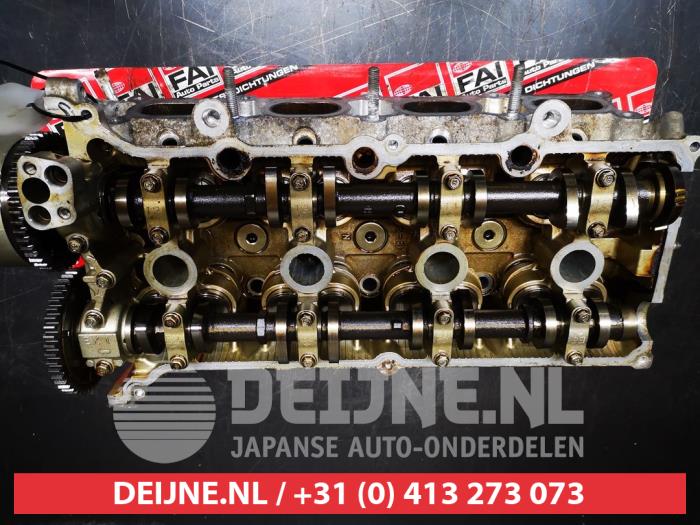 Cilinderkop van een Suzuki Swift (ZA/ZC/ZD1/2/3/9) 1.6 Sport VVT 16V 2006
