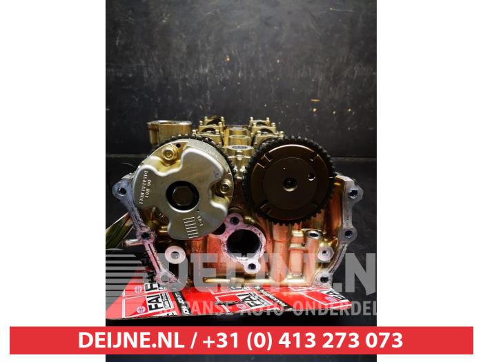 Cilinderkop van een Suzuki Swift (ZA/ZC/ZD1/2/3/9) 1.6 Sport VVT 16V 2006
