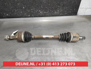 Begagnade Drivaxel, vänster fram Hyundai Atos 1.1 12V Pris € 45,00 Marginaltabell erbjuds av V.Deijne Jap.Auto-onderdelen BV