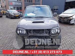 Begagnade Framruta Suzuki Jimny Hardtop 1.3i 16V VVT 4x4 Metal Top Pris € 75,00 Marginaltabell erbjuds av V.Deijne Jap.Auto-onderdelen BV