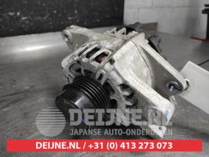Begagnade Dynamo Toyota Yaris III (P13) 1.5 16V Dual VVT-iE Pris € 45,00 Marginaltabell erbjuds av V.Deijne Jap.Auto-onderdelen BV