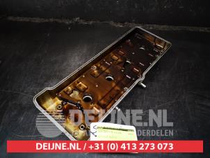 Gebruikte Kleppendeksel Suzuki Grand Vitara I (FT/GT/HT) 2.0 16V Prijs op aanvraag aangeboden door V.Deijne Jap.Auto-onderdelen BV