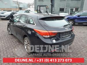 Begagnade Bakre stötfångare Hyundai i40 CW (VFC) 1.7 CRDi 16V Pris € 250,00 Marginaltabell erbjuds av V.Deijne Jap.Auto-onderdelen BV