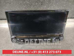 Begagnade Radio Kia Ceed Sportswagon (CDF) 1.5 T-GDI 16V Pris € 250,00 Marginaltabell erbjuds av V.Deijne Jap.Auto-onderdelen BV