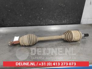 Gebruikte Steekas links-achter Mitsubishi Pajero Hardtop (V8/9) Prijs op aanvraag aangeboden door V.Deijne Jap.Auto-onderdelen BV