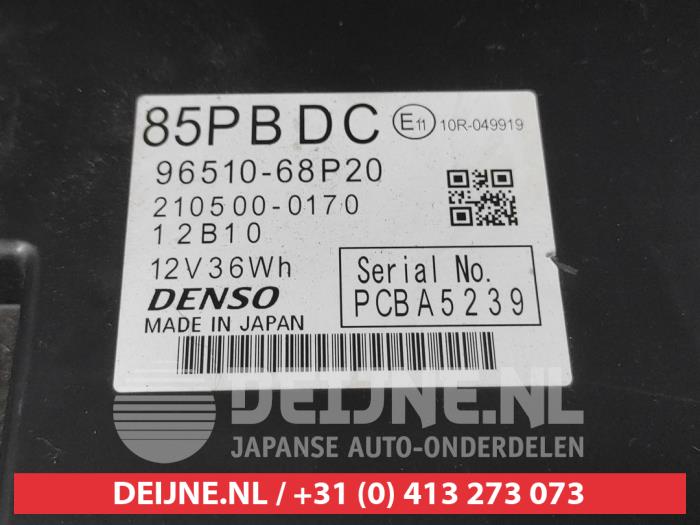 Batteri (hybrid) från en Suzuki Swift (ZC/ZD) 1.0 Booster Jet Turbo 12V SHVS 2019