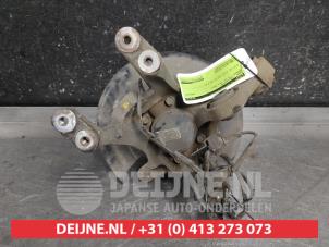 Gebruikte Asschenkel links-achter Hyundai i30 (GDHB5) 1.6 GDI Blue 16V Prijs op aanvraag aangeboden door V.Deijne Jap.Auto-onderdelen BV
