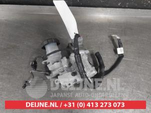 Używane Silownik sprzegla Kia Stonic (YB) 1.0i T-GDi 12V Eco-Dynamics+ Cena € 750,00 Procedura marży oferowane przez V.Deijne Jap.Auto-onderdelen BV