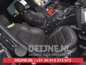 Gebruikte Voorstoel rechts Mazda CX-5 II (KF) 2.5 SkyActiv-G 194 16V 4WD Prijs op aanvraag aangeboden door V.Deijne Jap.Auto-onderdelen BV