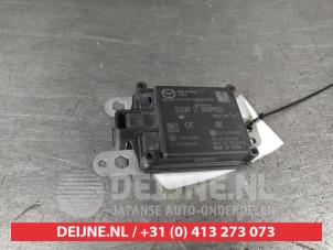 Gebruikte Sensor ACC (afstand) Mazda 3 Sport (BP) 2.0 SkyActiv-G 122 Mild Hybrid 16V Prijs € 200,00 Margeregeling aangeboden door V.Deijne Jap.Auto-onderdelen BV
