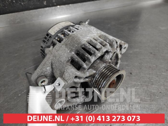 Dynamo van een Toyota Aygo (B10) 1.0 12V VVT-i 2011