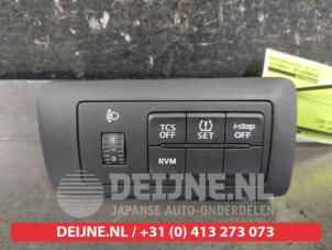 Gebruikte Schakelaar Koplamp Ihv Mazda CX-5 I (KE,GH) 2.0 SkyActiv-G 16V 4WD Prijs op aanvraag aangeboden door V.Deijne Jap.Auto-onderdelen BV