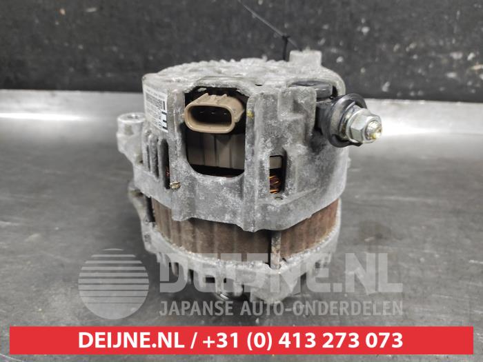 Dynamo från en Mazda CX-5 I (KE,GH) 2.0 SkyActiv-G 16V 2WD 2016