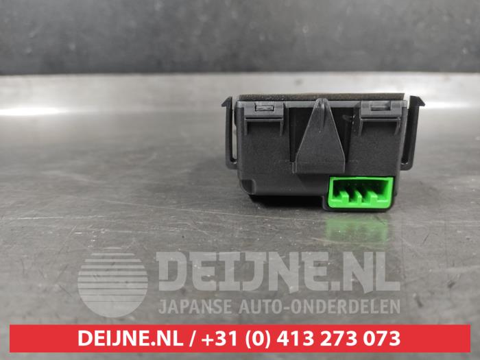 Radarsensor från en Mazda CX-5 I (KE,GH) 2.0 SkyActiv-G 16V 2WD 2016