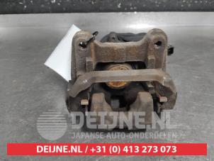 Gebruikte Remklauw (Tang) links-achter Toyota RAV4 (A5) 2.5 Hybrid 16V AWD Prijs op aanvraag aangeboden door V.Deijne Jap.Auto-onderdelen BV