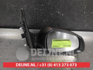 Gebruikte Buitenspiegel rechts Hyundai i10 (B5) 1.2 16V Prijs € 100,00 Margeregeling aangeboden door V.Deijne Jap.Auto-onderdelen BV